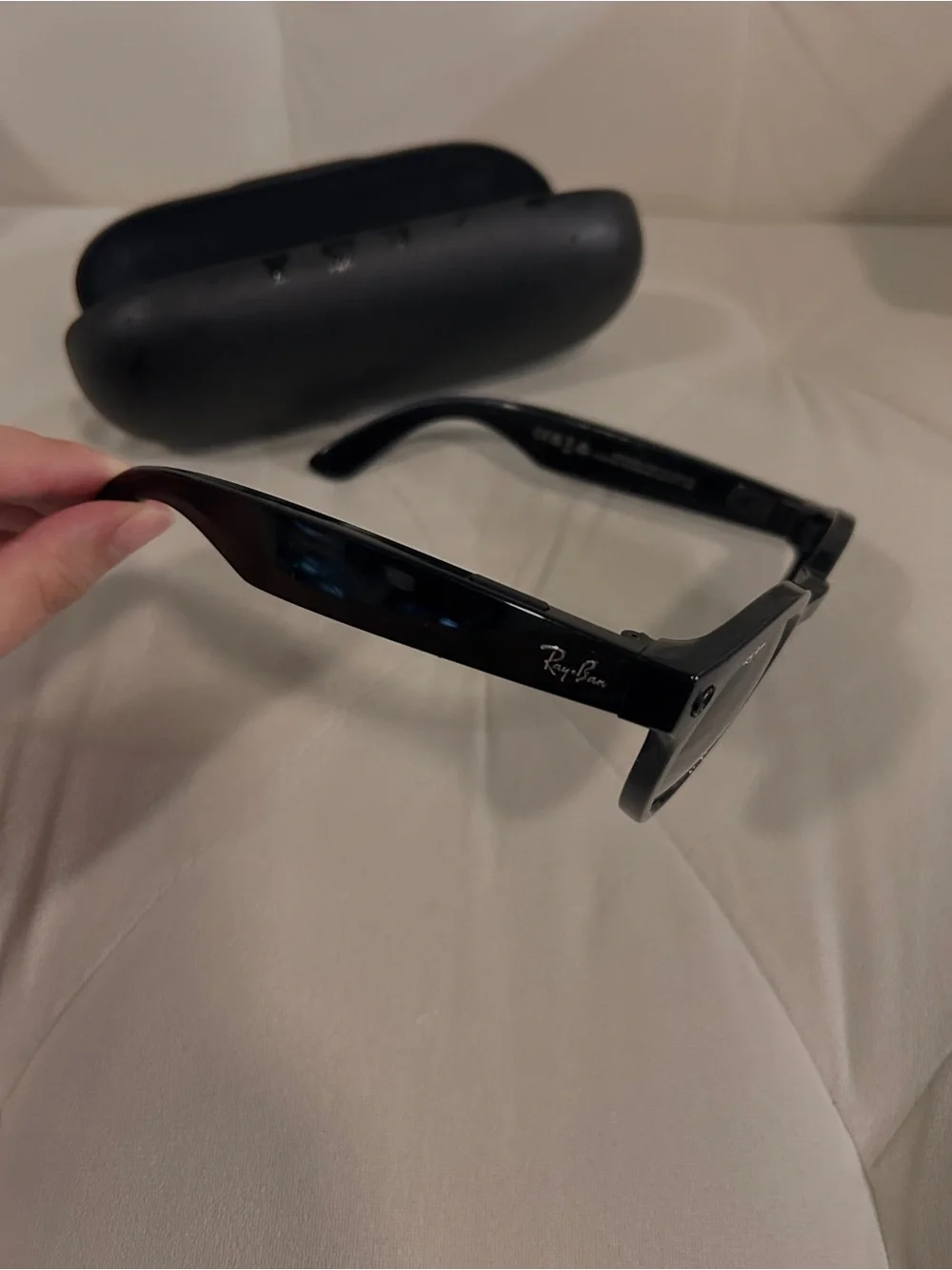 Ray-Ban Black Frame Sunglasses Gen2 insta stories